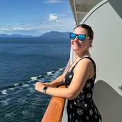 Emma Cruises